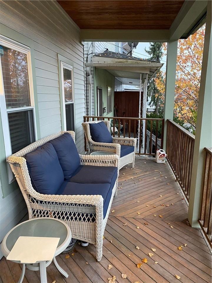 221 Ulysses St - Photo 2 of 14