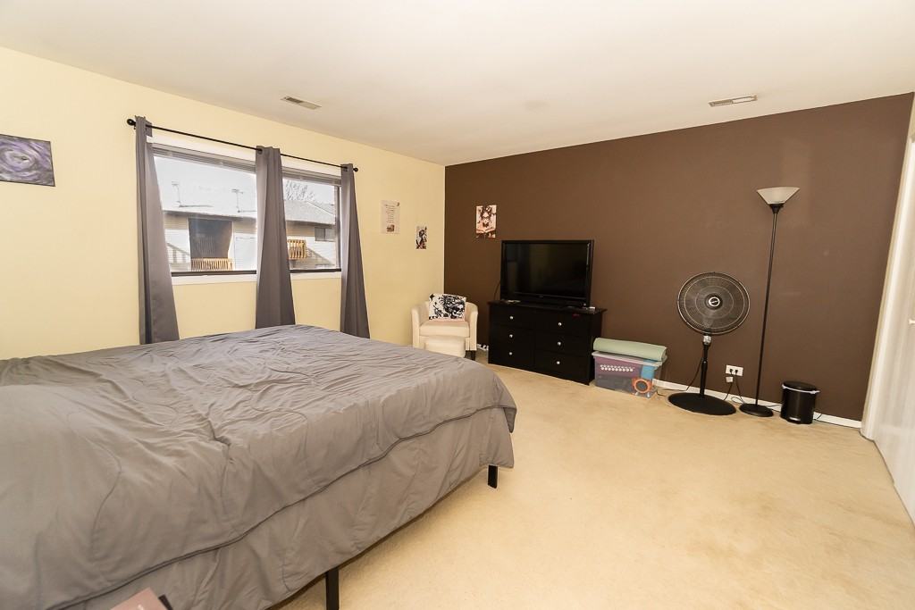 381 S Collins St ##B - Photo 7 of 16