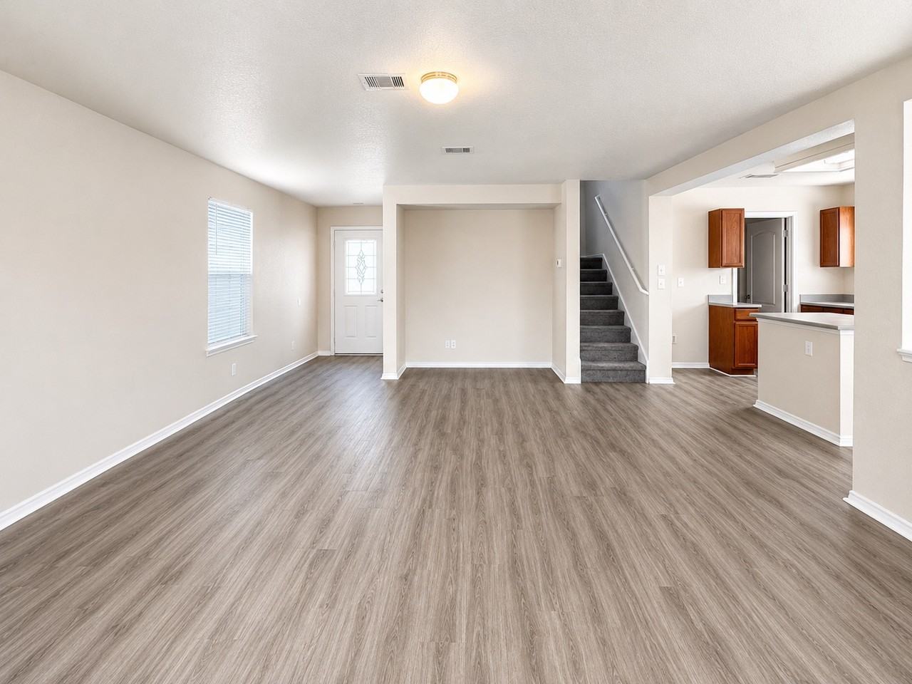 5526 Spring Walk - Photo 4 of 20