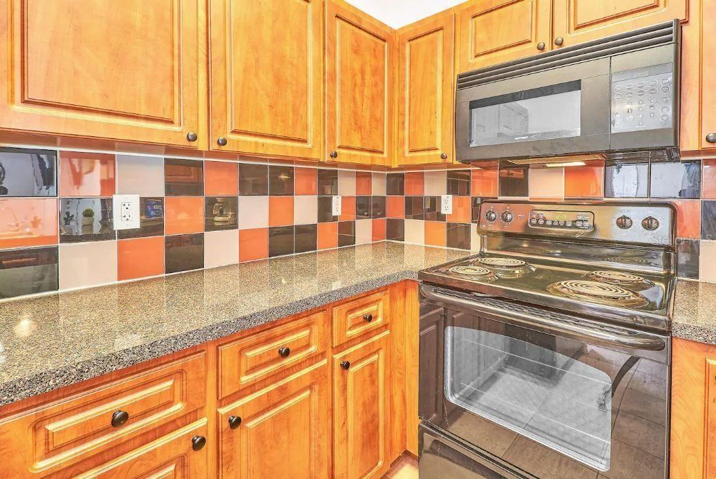800 E Baker St - Photo 3 of 23