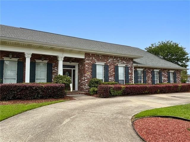 121 Sunflower Rd - Photo 4 of 39