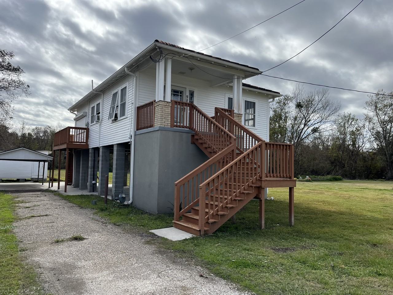 989 Jean Lafitte Blvd - Photo 2 of 12