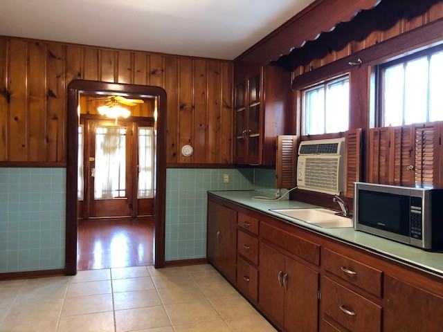 989 Jean Lafitte Blvd - Photo 4 of 12