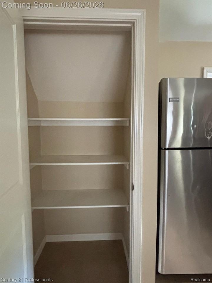 2875 Marlington Rd - Photo 6 of 27