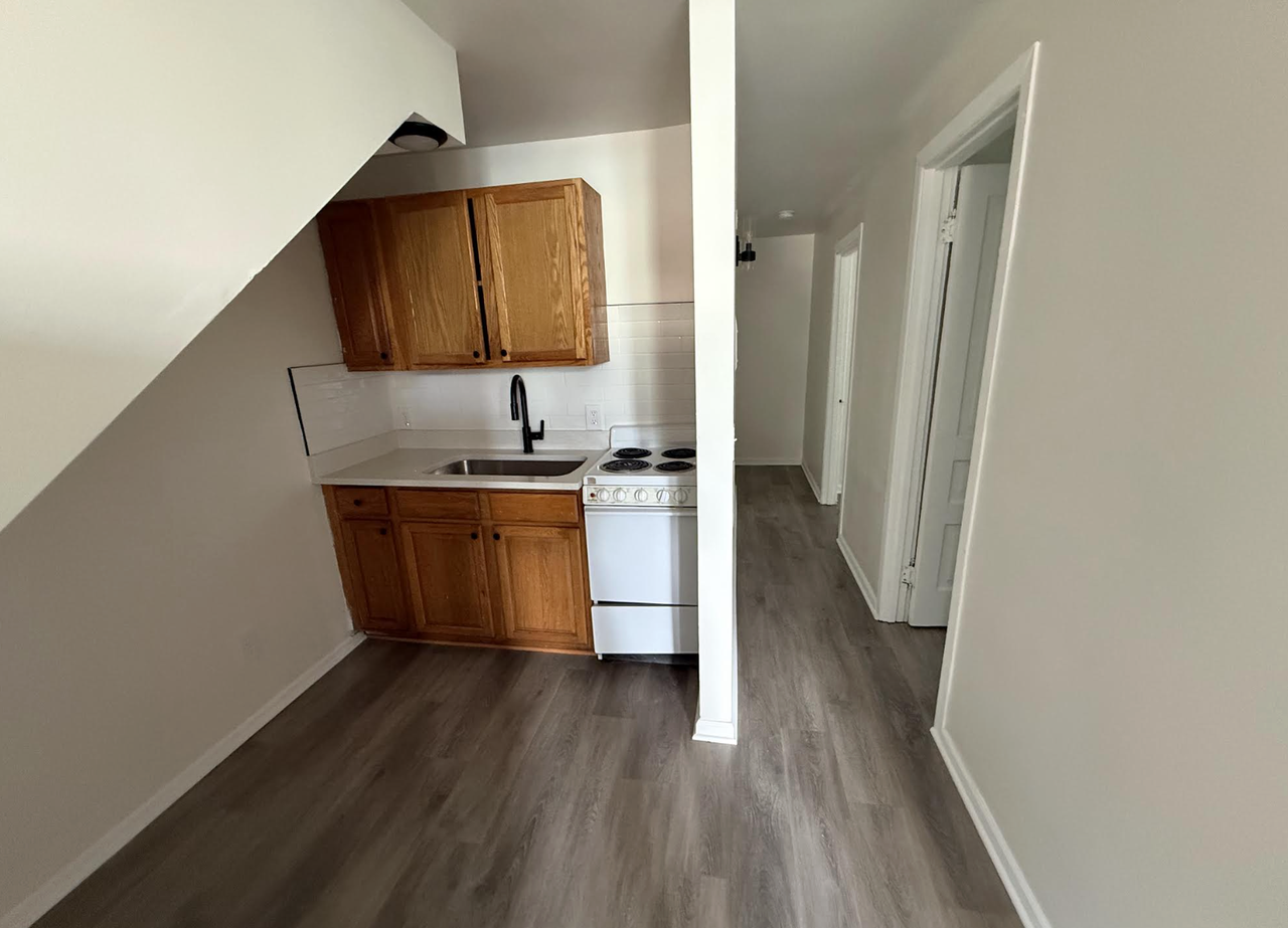 359 Maria Ave #2 - Photo 3 of 7