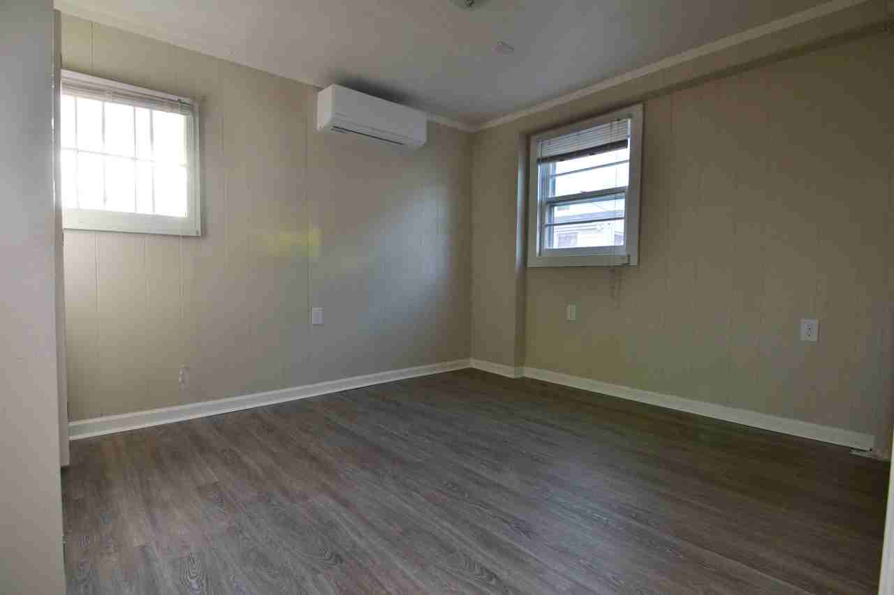 4914 Fort Ave #C - Photo 7 of 8