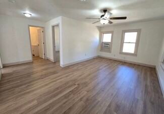 2212 32nd Ave E #E1 - Photo 3 of 6