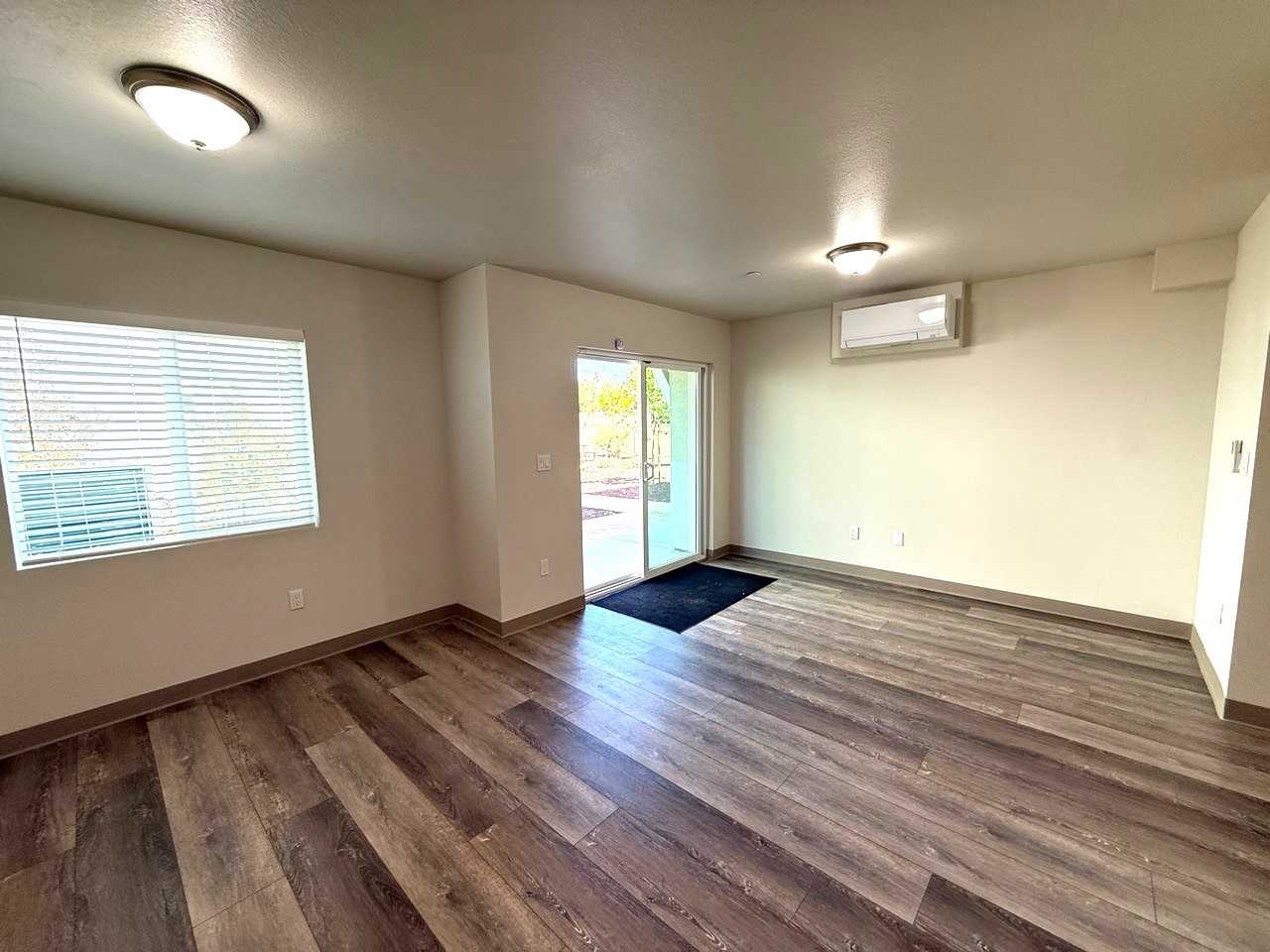 529 South Pine Street - Photo 3 of 9