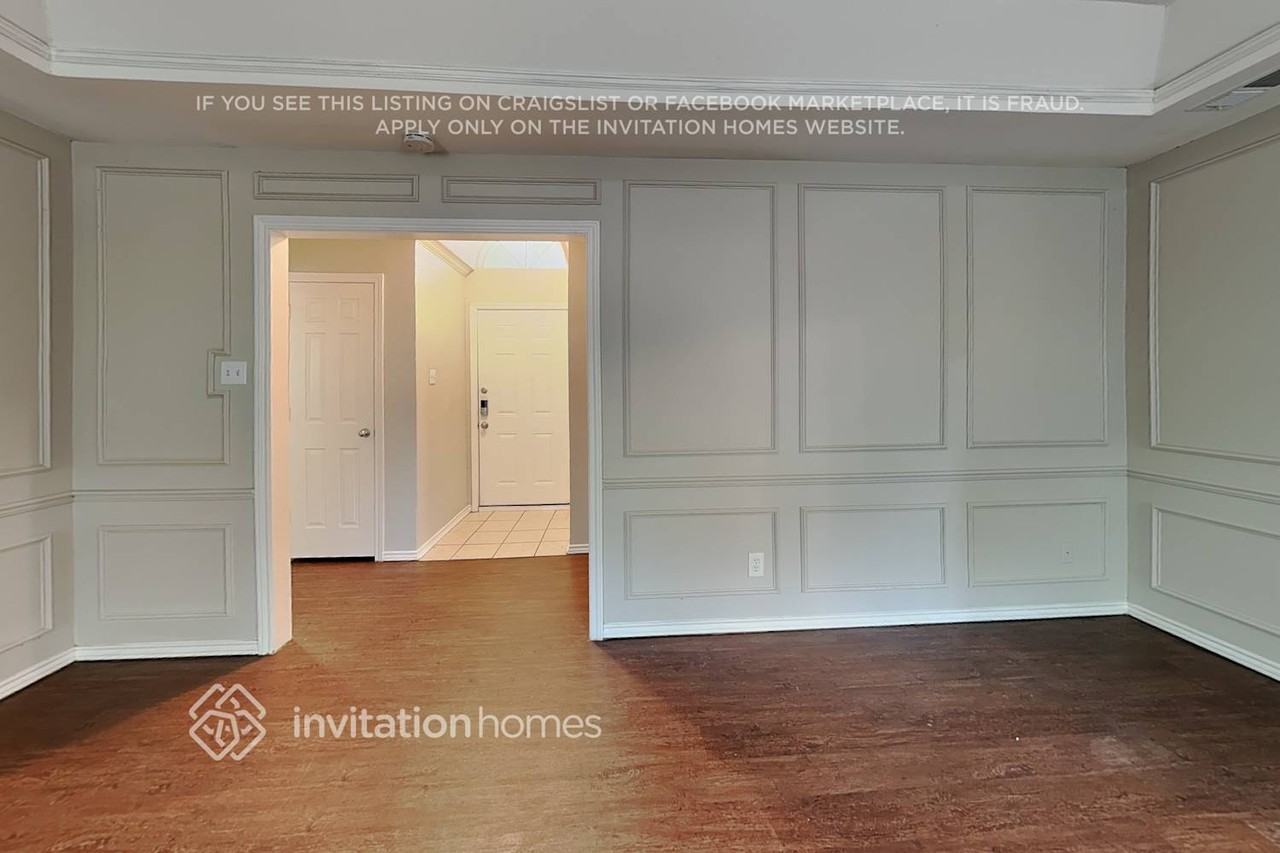 3217 Brooke St - Photo 5 of 17