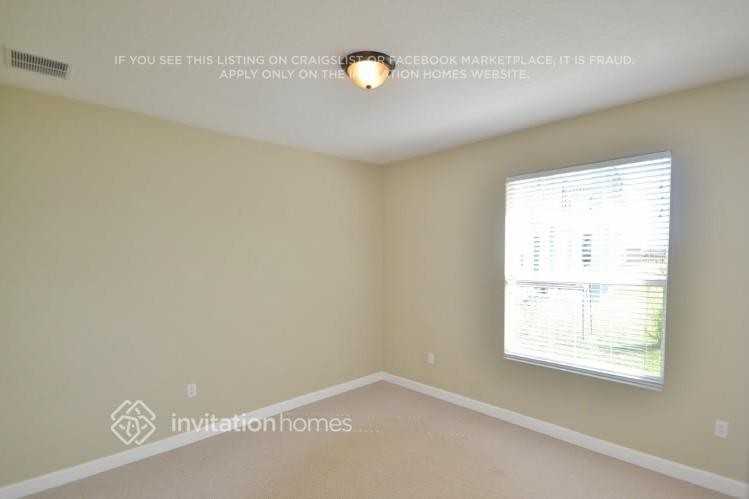 934 Home Grove Dr - Photo 4 of 11