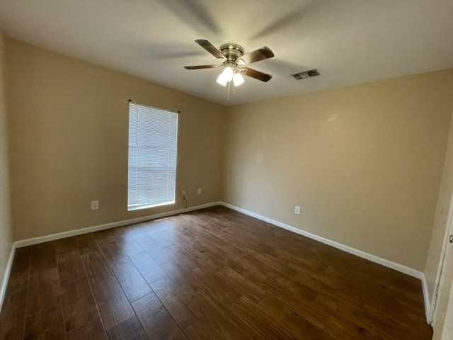 3615 Euclid St #B - Photo 5 of 10