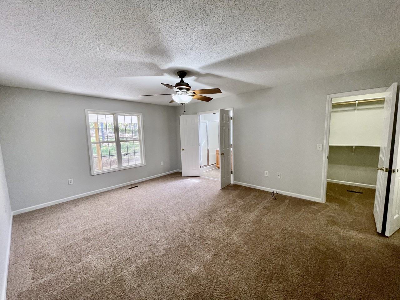160 Hunters Rdg #1 - Photo 5 of 19
