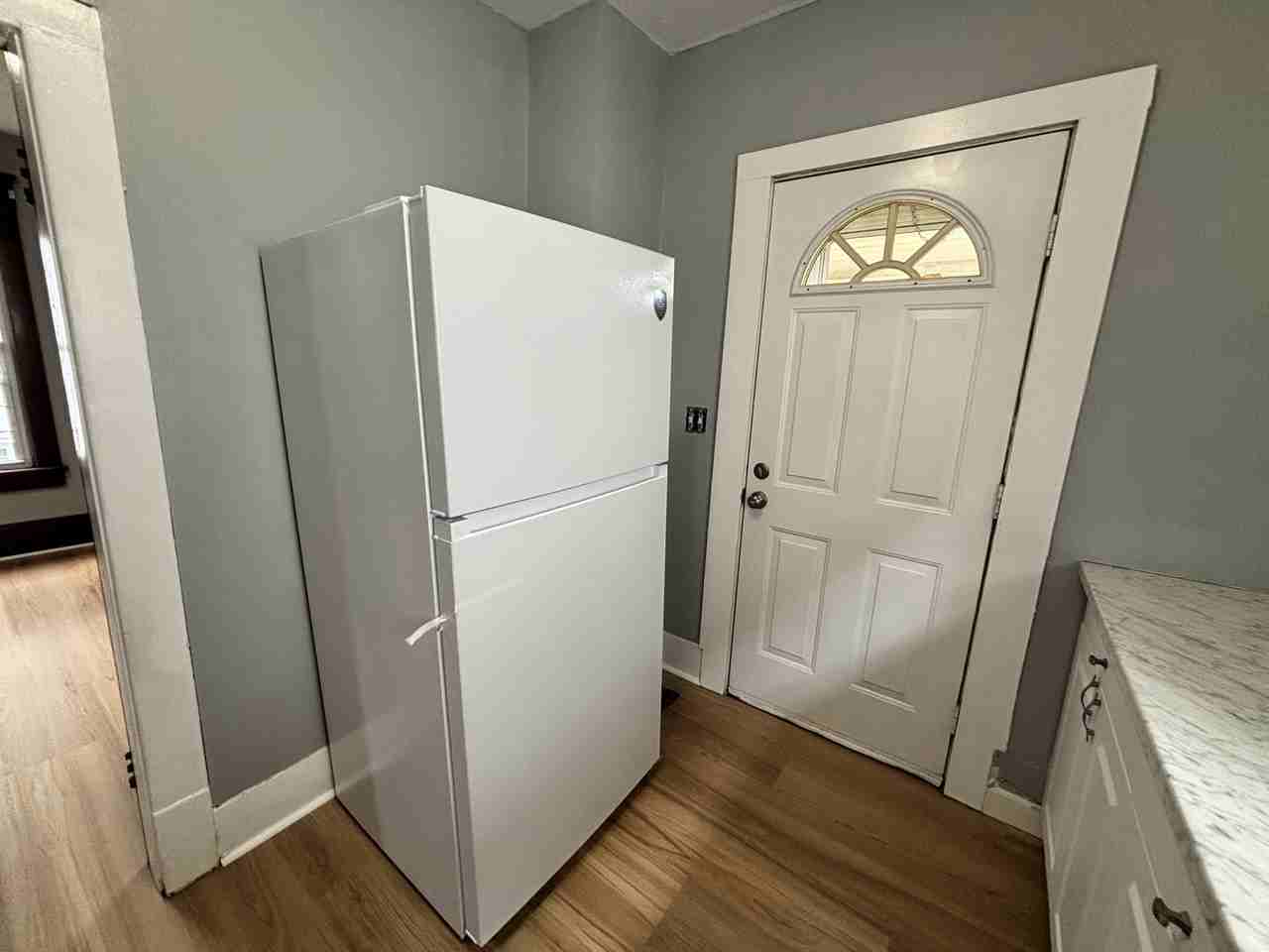 934 Green Ave Sw #1 - Photo 6 of 8