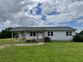 featured image of 16959 Glaze Rd #1