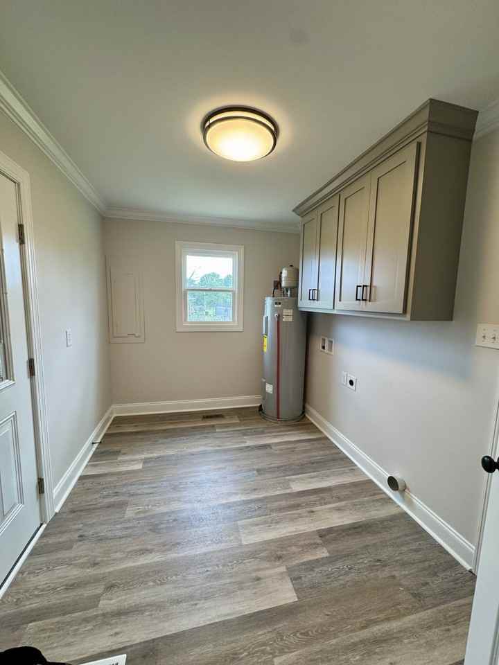 16959 Glaze Rd #1 - Photo 7 of 10