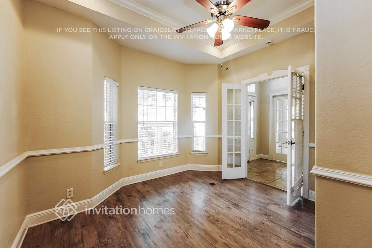 5248 Chiswick Cir - Photo 4 of 18