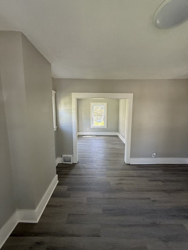 2953 E 121st St #1 - Photo 3 of 12