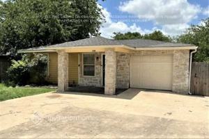 featured image of 208 Ennis St