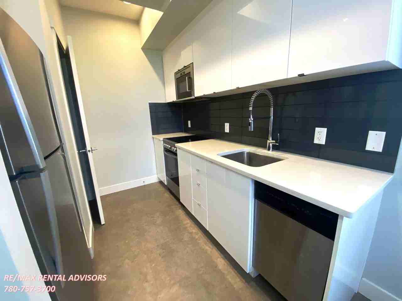 #70 446 Allard Boulevard Southwest - Photo 3 of 19