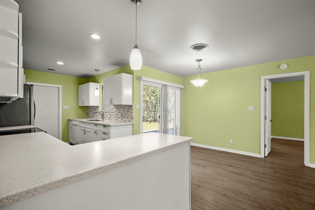 8510 Rockwood Ln - Photo 6 of 21