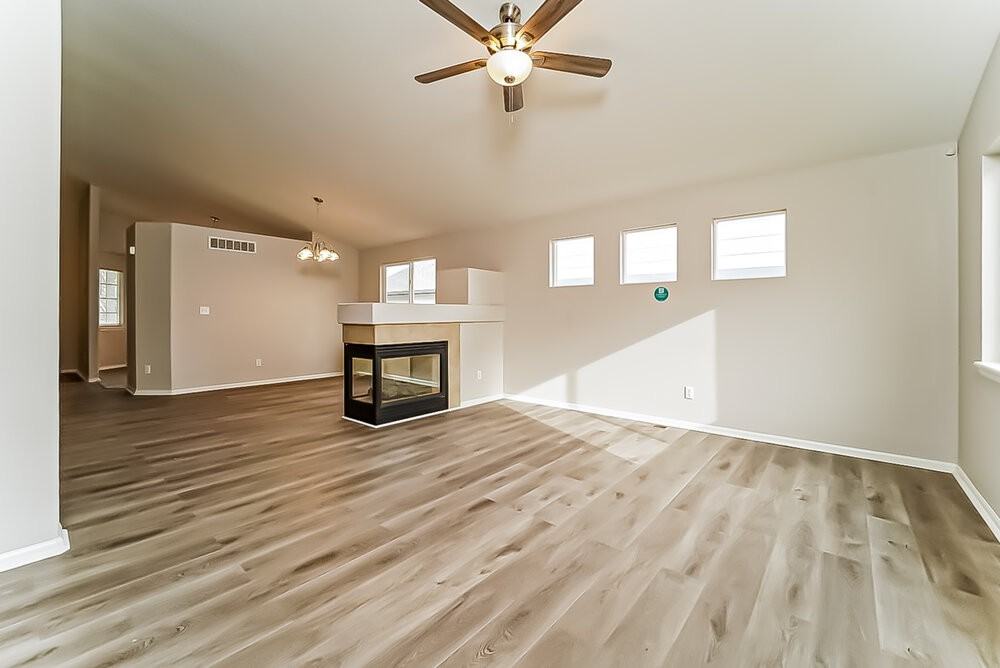 18284 Michigan Creek Way - Photo 6 of 17