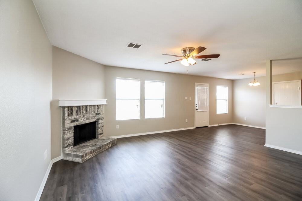 717 Lovern St - Photo 2 of 15