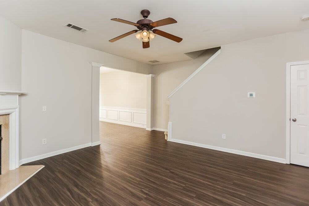 2044 Lakeshore Overlook Dr Nw - Photo 5 of 17