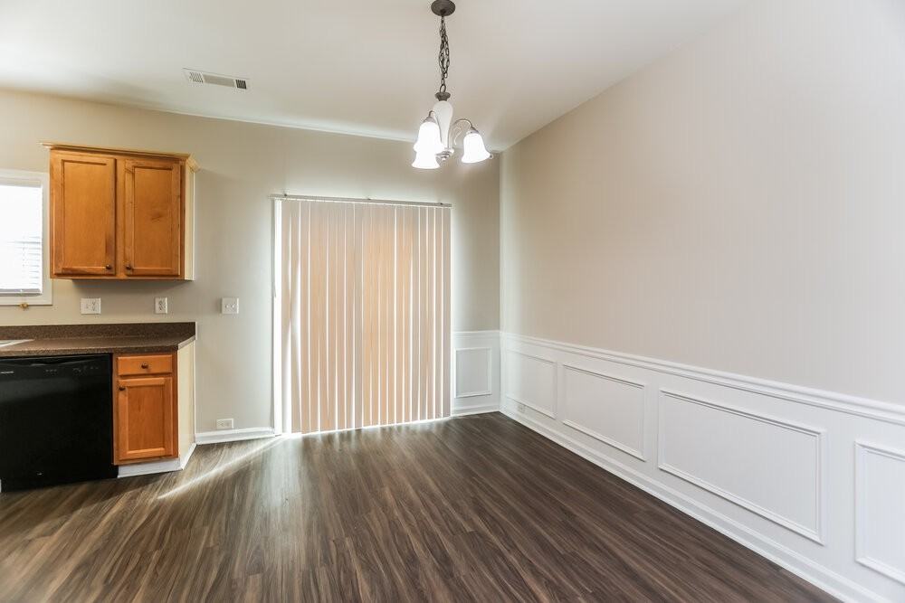2044 Lakeshore Overlook Dr Nw - Photo 6 of 17