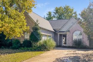 8563 Shady Elm Dr - Photo 1 of 1