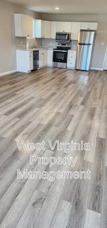 732 Circleview Dr - Photo 6 of 9