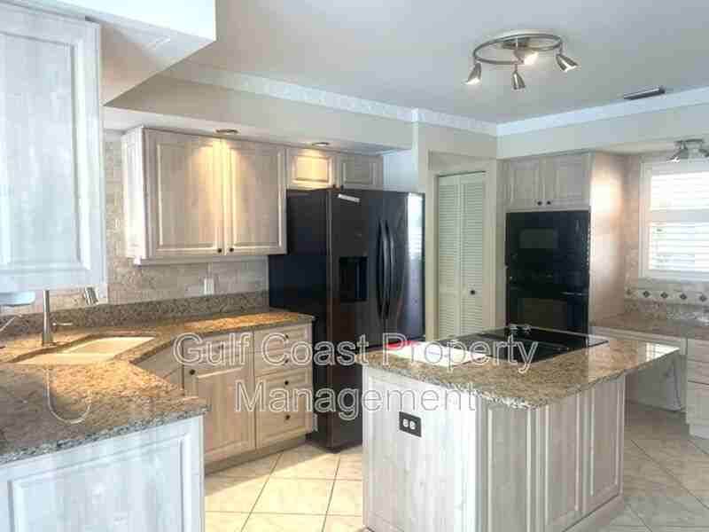 718 Brightside Crescent Dr #10 - Photo 3 of 28