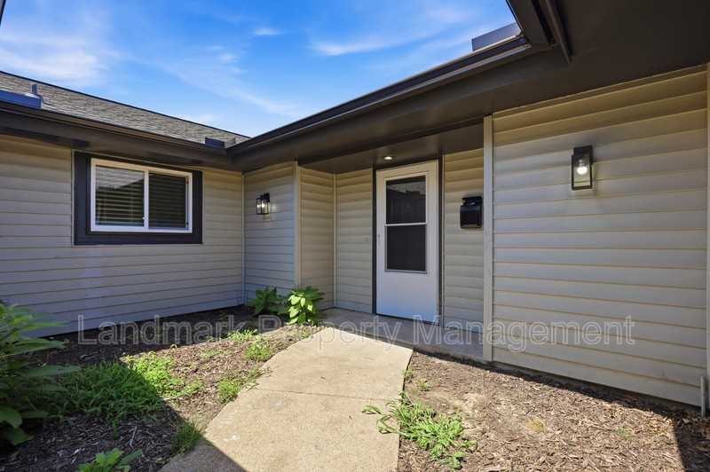 4351 Altamesa Blvd - Photo 4 of 30