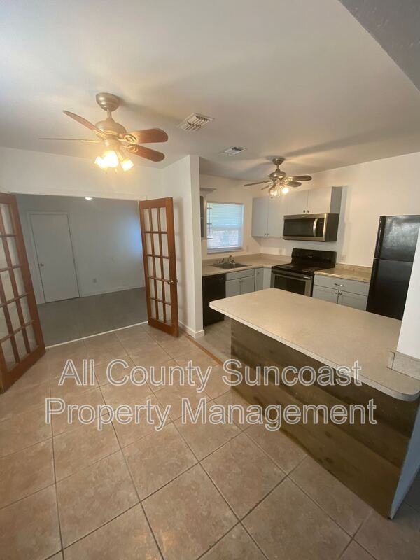4814 10th Ave N - Photo 5 of 18