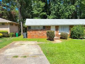 561 Blendwood Dr - Photo 1 of 1