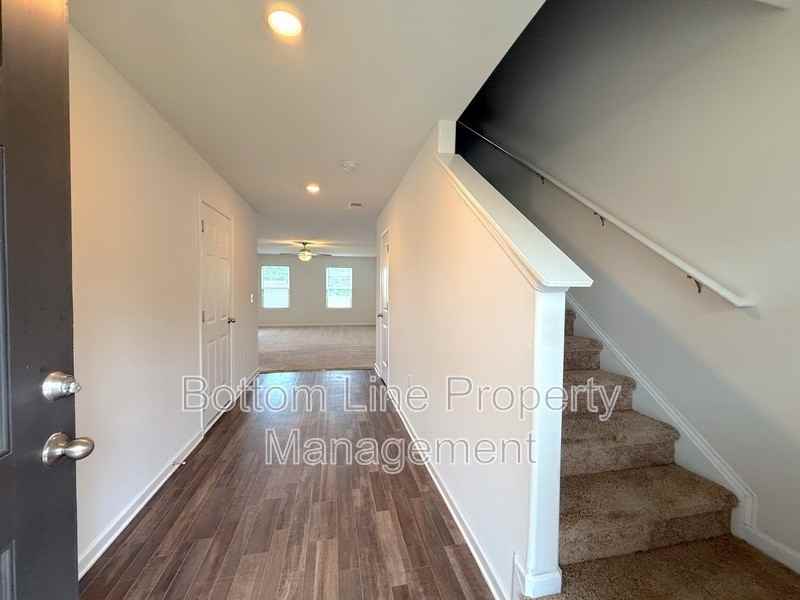 169 Wellshire Dr - Photo 3 of 22