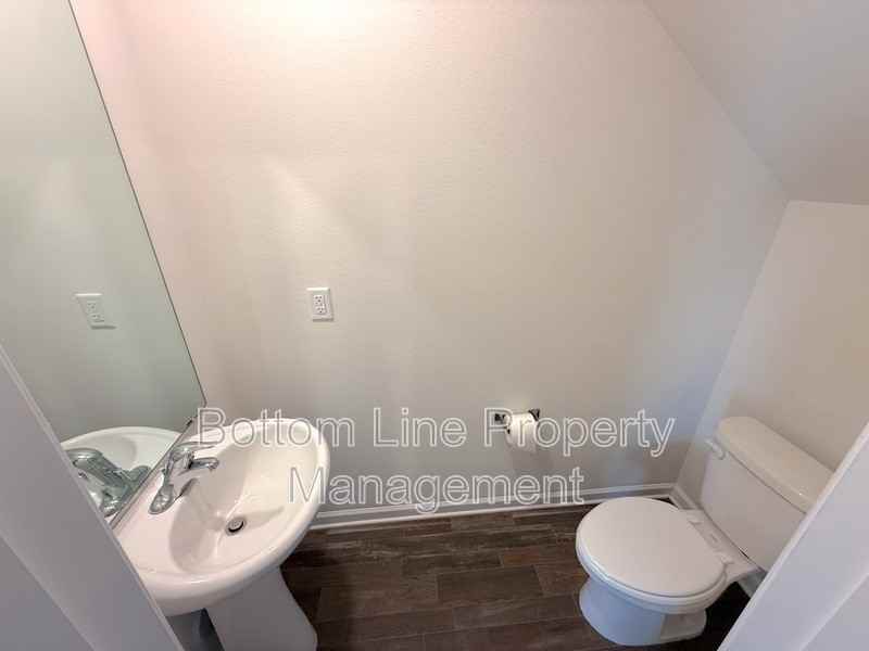 169 Wellshire Dr - Photo 4 of 22