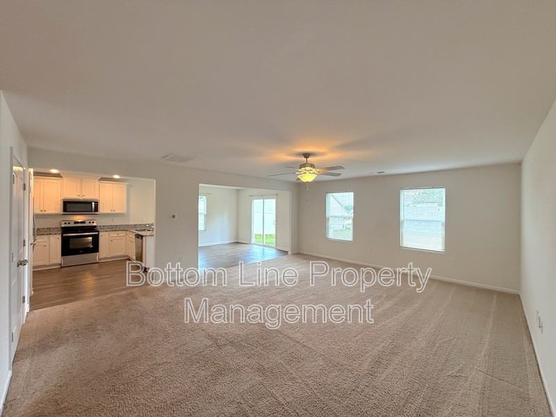 169 Wellshire Dr - Photo 5 of 22