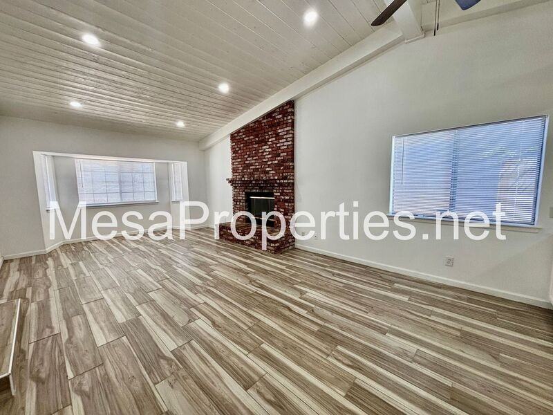 15717 Bear Valley Rd - Photo 4 of 21