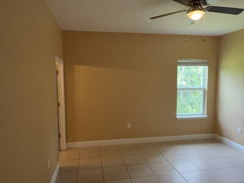 5017 Sw 165th Street Rd - Photo 6 of 9