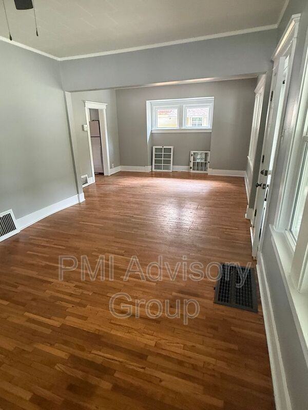 1801 Sw Huntoon St - Photo 3 of 13