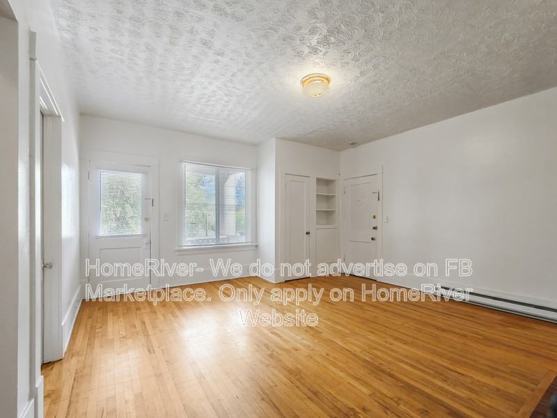 634 E 23rd Ave #D - Photo 5 of 19