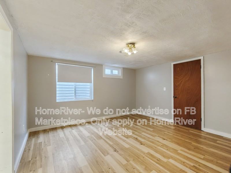 5418 N Maple St - Photo 7 of 20