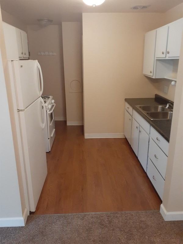 725 W 9th Ave - Photo 3 of 9