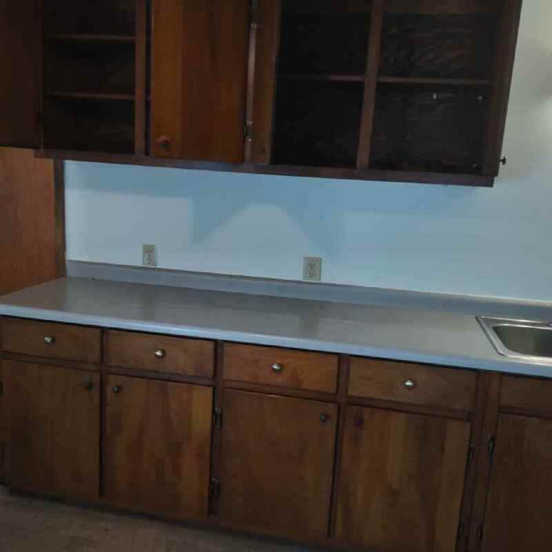1733 Smith St - Photo 4 of 18