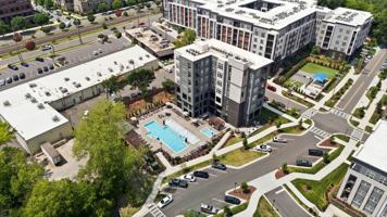 featured image of 120 Hollis Rd