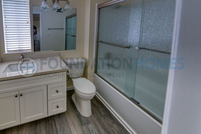 404 San Marin Dr - Photo 7 of 50