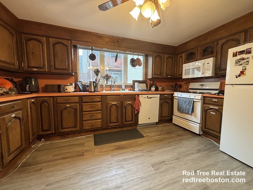 161 Otis St #2 - Photo 7 of 13