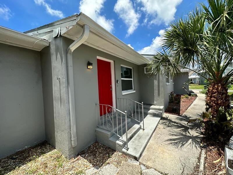 1265 Pierce St - Photo 3 of 25