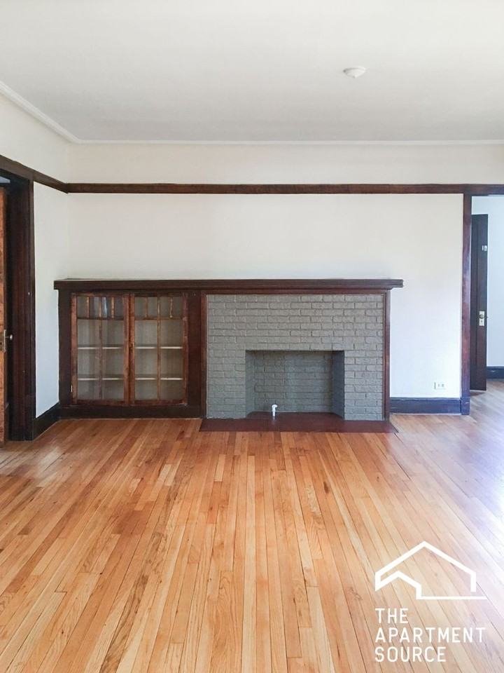 3821 N Lawndale Ave #3 - Photo 5 of 10