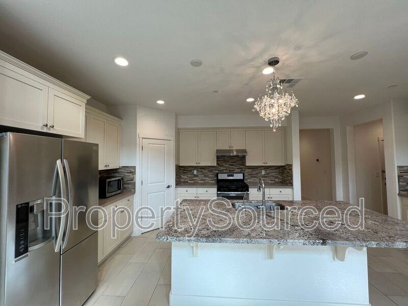 17937 Leto Way - Photo 5 of 37